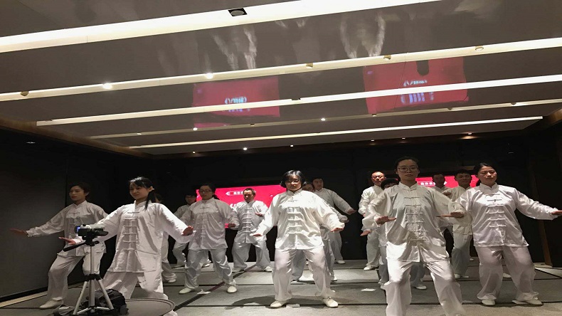 特斯特八段錦